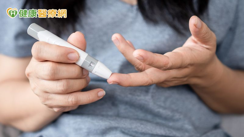 臨床上，即使HbA1c數值相同，不同患者的血糖穩定度與低血糖風險仍可能大不相同。