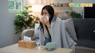 感冒要多吃維生素C？醫：過量攝取當心適得其反　做好2件事才是根本