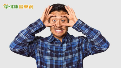 習慣仰頭看人竟是病！30歲男「垂眼」多年　矯正提眼瞼肌重獲自信