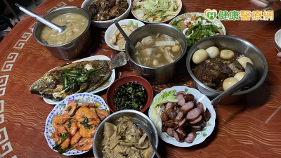 營養師提醒：春節飲食「停看聽」防三高失控　過年安心吃不踩雷