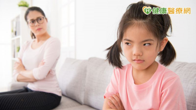 被孩子用「你不愛我」情勒？專家教你打破親子教養衝突