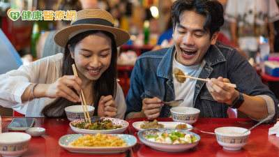 外食族必看！三餐怎麼吃才能護腸胃？營養師：「乾濕不分」也釀禍