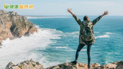 為什麼越追求快樂越空虛？你可能被「這個習慣」困住了