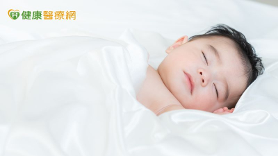1歲女嬰心臟破洞4mm！體重僅8.4kg發育落後　微創手術救命