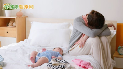 高齡產子卻遇產後憂鬱　醫給情緒照護與治療建議