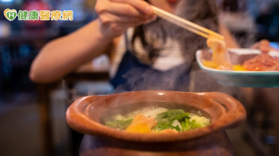 食道癌術後只能吃流質？71歲翁翻轉印象　恢復正常飲食、43天徒步環台