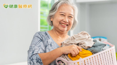 失智者不是什麼都不能做！專家：適度參與生活有助益　照顧者也要關心自己