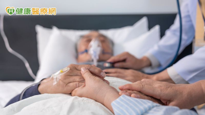 親人生命倒數時刻怎麼陪伴？安寧醫師給家屬4個建議