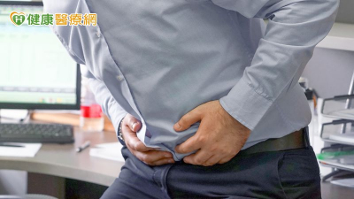胃脹氣、消化不良拖半年！68歲男一照竟是胃癌第3期　醫揭兇手
