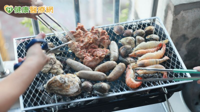 中秋月餅、烤肉怎麼吃？營養師教「3原則」兼顧美味與健康