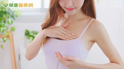 胸部大要小心了！巨乳症不只肩頸痠痛　研究揭慢性偏頭痛可能性高4成