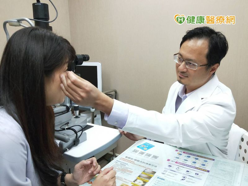 配戴隱形眼鏡，除了驗配正確度數外，也應諮詢專業醫師，才能有效矯正視力並保護重要的靈魂之窗。