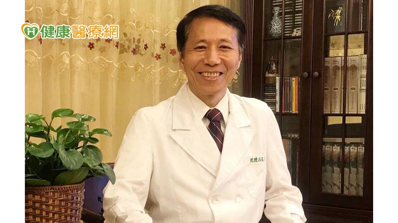 沈陳石銘教授表示，通常荷爾蒙接受器陽性的停經前乳癌病患，會建議「選擇性雌激素接受體調節劑」合併「類性腺激素釋放素GnRHa」治療，目前健保有條件給付，且治療成效佳。