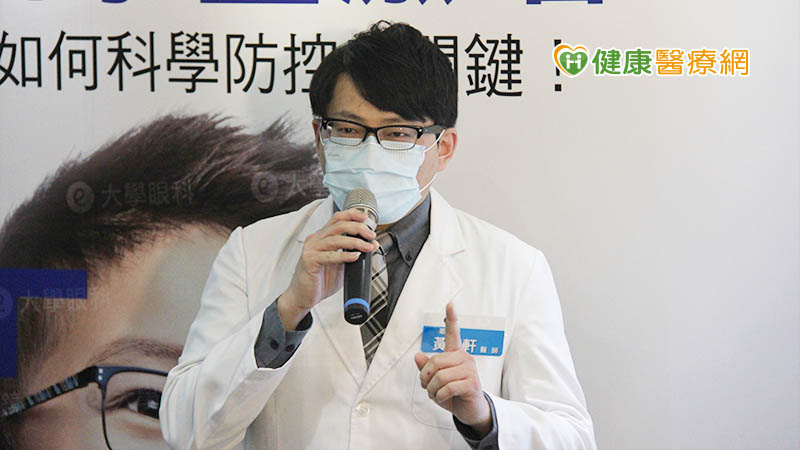 黃宇軒醫師表示，矯正近視的方式除了配鏡，也有施行多年的角膜塑形片深受家長青睞。