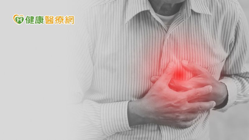 根據健保資料庫統計，心房顫動患者的中風風險是一般人的4倍，因此，不論是國內或國外的治療指引都以中風防治作為心房顫動的治療重點。