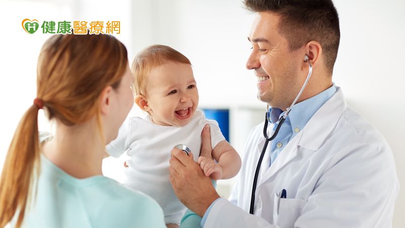 提醒家長，當孩童有症狀出現時，仍應儘快送醫診治，千萬不要延誤時機，該接受的預防接種或生長發育評估等也應持續進行。