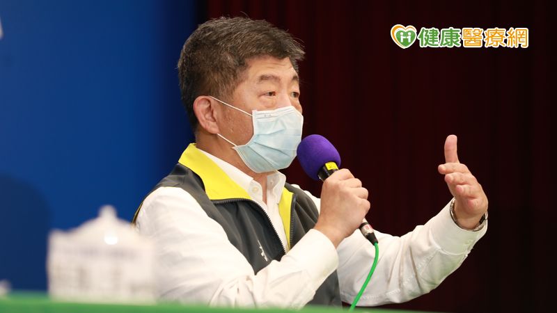 中央流行疫情指揮中心陳時中指揮官表示，國內COVID-19疫情穩定控制中，目前仍暫停營業的業者，經各縣市政府評估符合防疫及安全條件後，可開放營業。