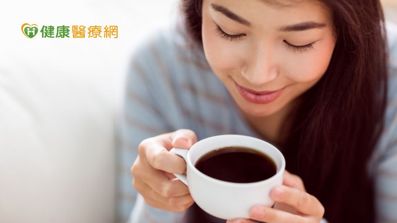 腸胃不適、腹瀉、噁心嘔吐等症狀，可用香砂六君子湯、理中湯、旋覆代赭石湯和半夏瀉心湯等藥方來調理治療。
