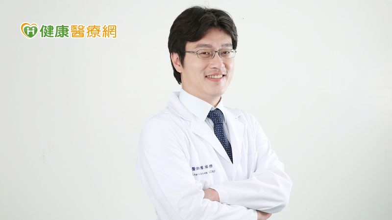 彰基心臟血管內科主治醫師廖英傑對此表示，最新單點冷凍消融導管，以冷凍消融異常心臟電路，不傷害週邊組織，不會造成永久房室傳導阻礙，隨心導管等技術進步下，效果不輸傳統電燒，是患者一大福音。
