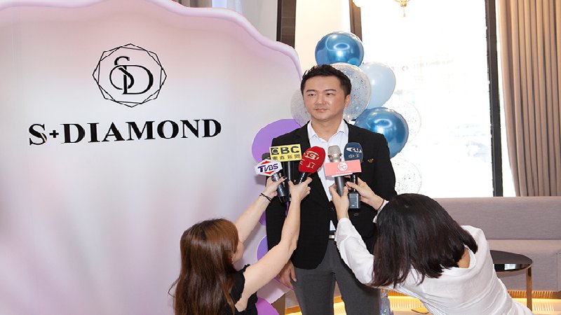 醫師捨棄千萬年薪　打造保養品牌S+DIAMOND 最新黑珍珠緊緻系列重磅上市