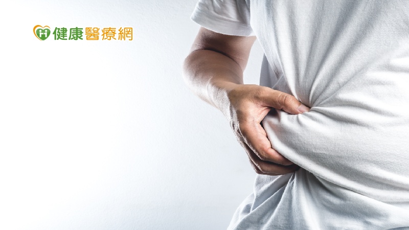 國民健康署呼籲，40歲以上民眾應注意潛在的健康警訊，了解自我的血壓、血脂、血糖、體重與腰圍數值，並及早進行健康管理，才能降低或逆轉代謝症候群帶來的危害，避免慢性疾病上身，維護良好的個人健康。