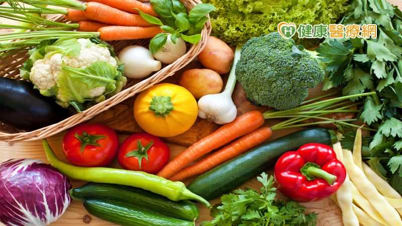胃痛原來是吃錯菜！　中醫師告訴你怎麼吃蔬菜才健康