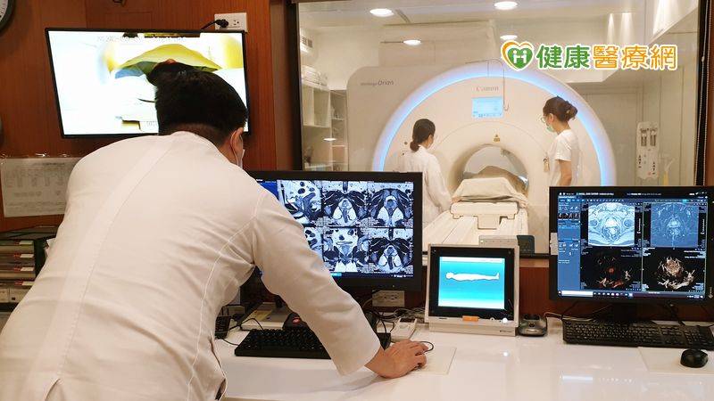 「攝護腺磁振造影檢查」能清楚呈現病灶大小與周邊組織分界，是攝護腺癌的進階篩檢利器之一。