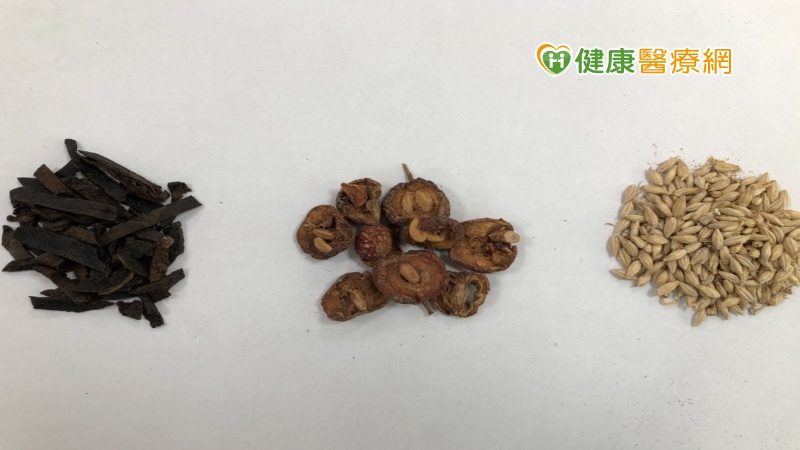 安南醫院中醫部林莉華醫師建議，精緻飲食或大魚大肉後的民眾可煮小米粥幫助消化，護胃氣兼清內熱。