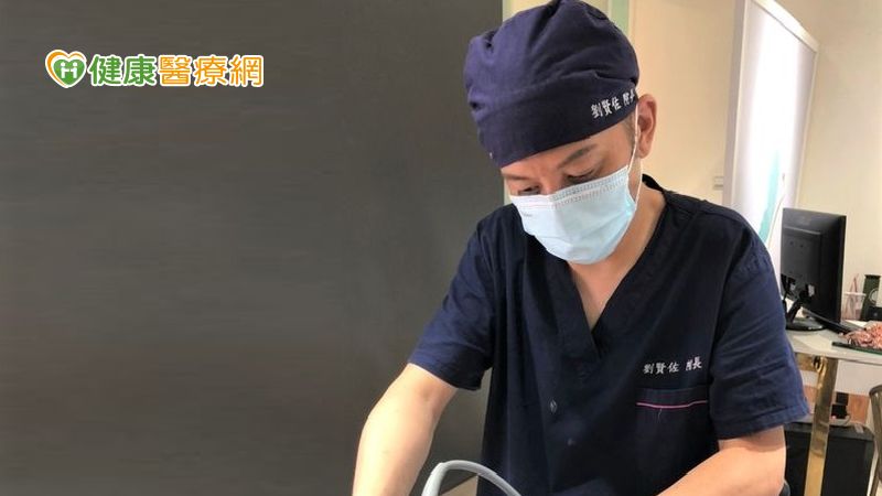 劉賢佐院長說明，新一代海芙音波，在用於拉提及肌膚緊緻上向來都有相當不錯的表現及反饋，滿意度高更被譽為是專為東方人所設計的非侵入式緊緻療程，尤其針對脂肪較厚的皮膚組織鬆弛老化所量身設計，深受亞洲人的喜愛。