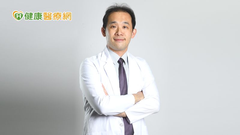 方修御醫師說，養成正常生活的作息、健康飲食與規律運動，遠離不良習慣，才能保有好的抵抗力！