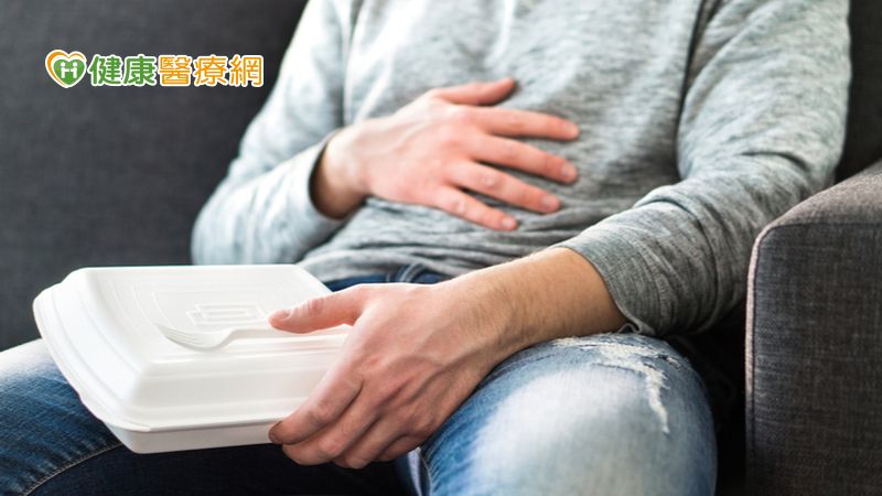 目前糖尿病藥物種類非常多，等於是醫師有很多武器可以用，而現在比較新的趨勢是以複方治療為主，可以兼顧療效與方便性。