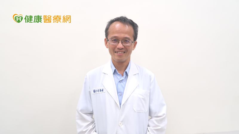 成大醫院神經科林宙晴主任提醒，患者務必接受痙癴治療，目前肉毒桿菌素可改善痙癴症狀、放鬆手腳，成為復健療程的一大助力。