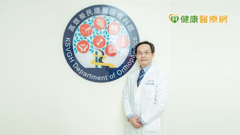 高雄榮民總醫院 骨科部骨病科 楊善為主任說明，手術時間超過45分鐘即增加1分的血栓風險，使用醫療級連續靜脈加壓系統，幫助降低靜脈血栓栓塞的發生。