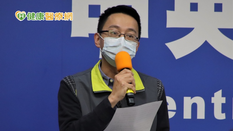 預計推出社交距離APP，若有人確診，相關接觸者將會收到通知，不過僅推廣不強制，且資料不上傳不會有個資外洩問題。