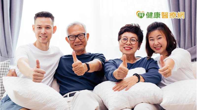 長者早期衡量身體與心理功能，及早介入醫療與社區資源的幫助，就能提升抗老力，高齡生活健康更美滿。