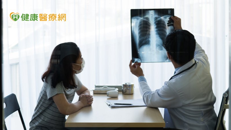 肺癌早期無症狀　低劑量電腦斷層抓病灶