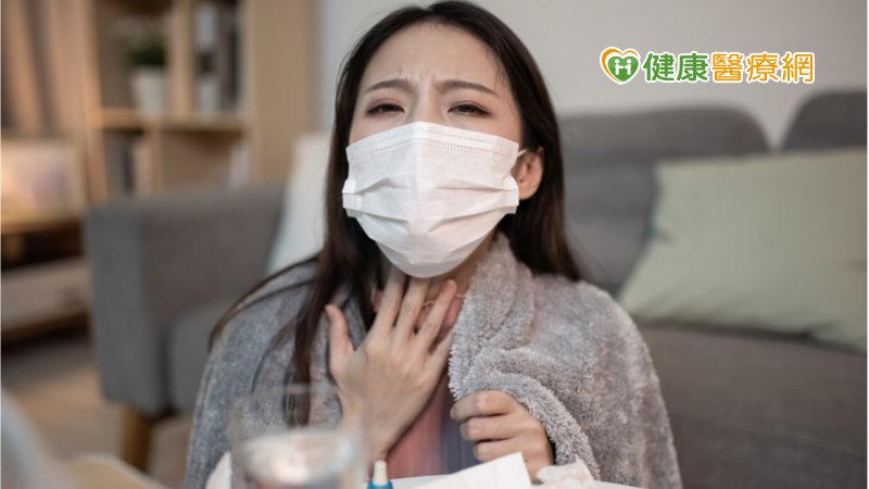 孤單、無助是確診者常常面對的心理情緒，透過彰化醫院心理關懷小組的耐心傾聽與關懷，讓他們不再感到孤單。