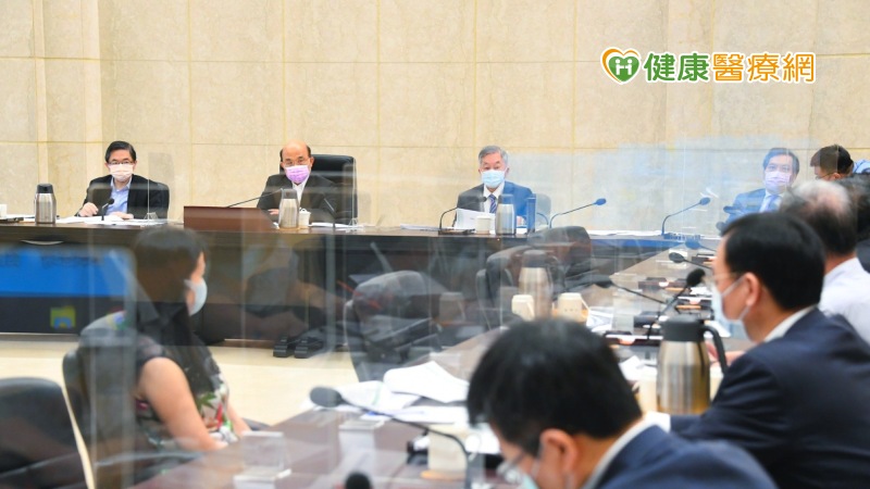 政院擴大防疫會議　三級警戒管制再延長兩週