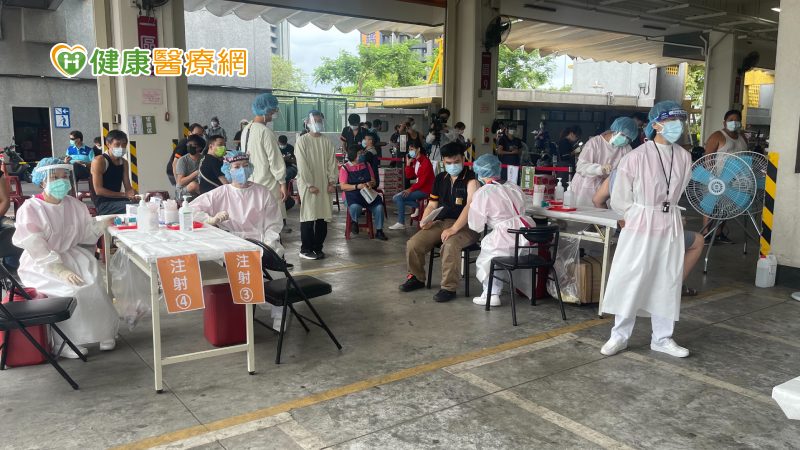 亞東快篩部隊　一日新北果菜3627達陣