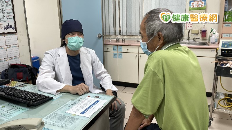 佛尼爾氏壞死症其實就是一種發生在男性生殖器官的壞死性筋膜炎(necrotizing fascilitis)；致死率相當高，若沒有緊急進行清創手術，死亡率高達100%