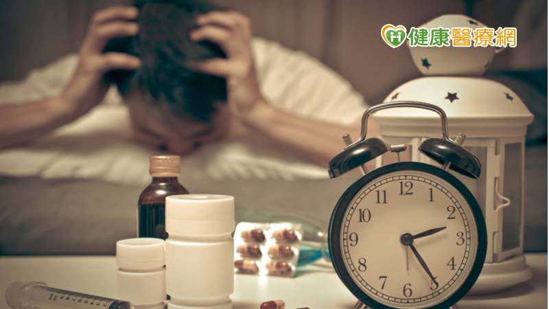 你都幾點睡？　研究：提早一小時就寢可降重度憂鬱症風險