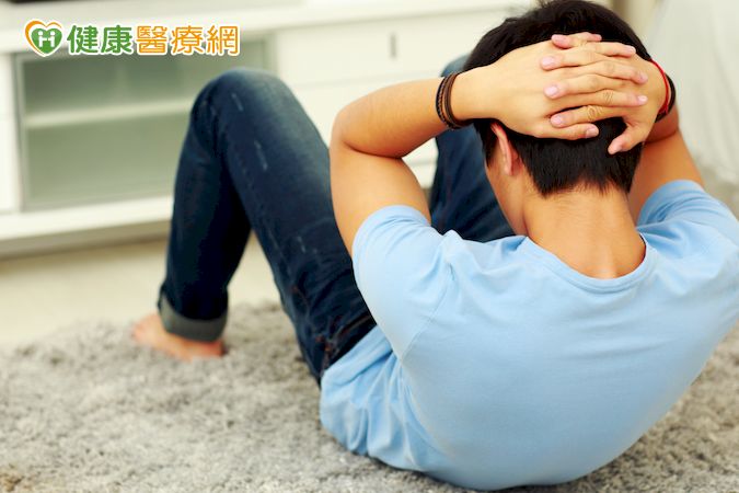 睡覺無法閉眼、不能吹口哨　罕病FSHD「這時期」就有症狀