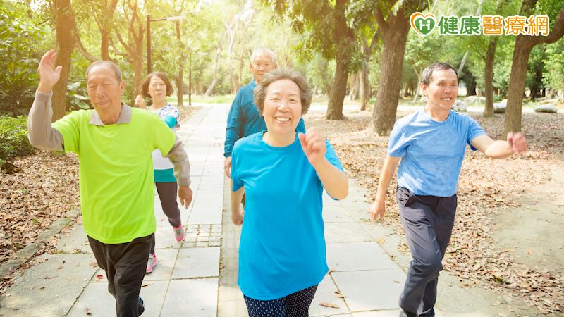 參加創齡體驗不僅對身心健康有好處，社交圈也能擴大，在奉獻、付出的當下，獲得了肯定，自我價值也會提升。