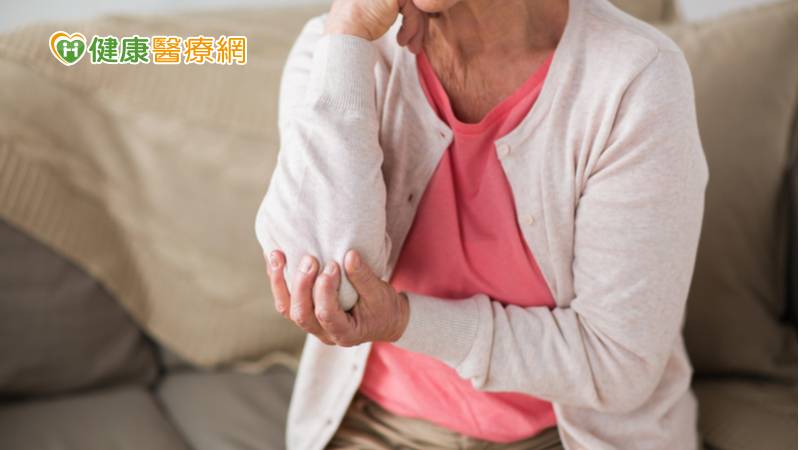 乳癌術後淋巴水腫變成「米其林」！　新世代奈米超顯微手術助消腫