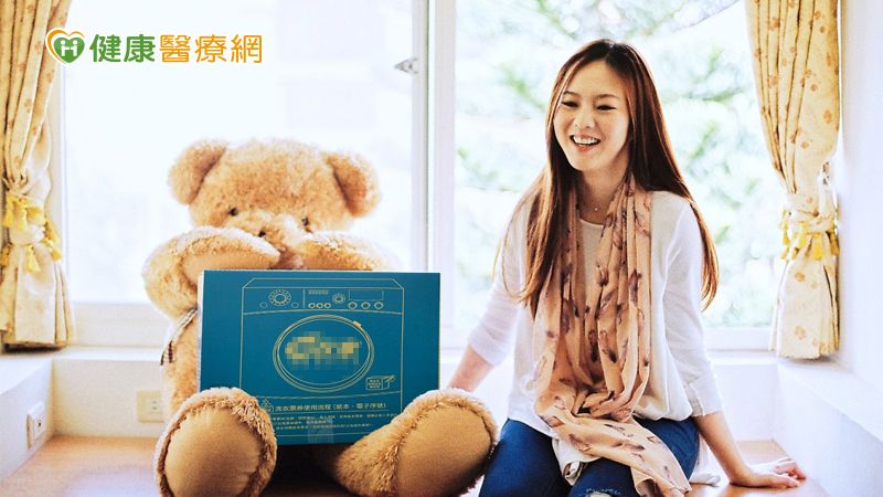 知名車隊集團旗下洗衣品牌，正式與全台四大超商合作，超過12,000家服務據點提供消費者24H便利洗衣服務