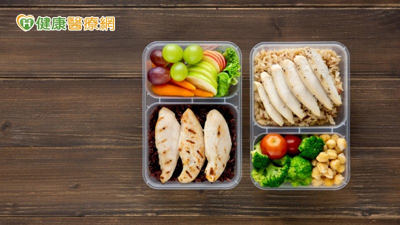 許多過去著重鹽味的料理，隨著對健康意識的提升，也可以不加鹽，僅調整烹調方式來增添料理風味。