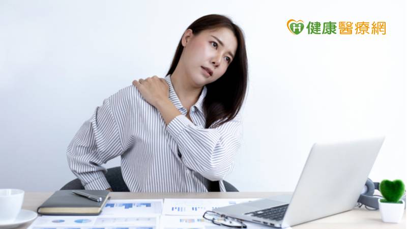 身體常疼痛卻找不到原因？　《無痛思維》幫你解惑