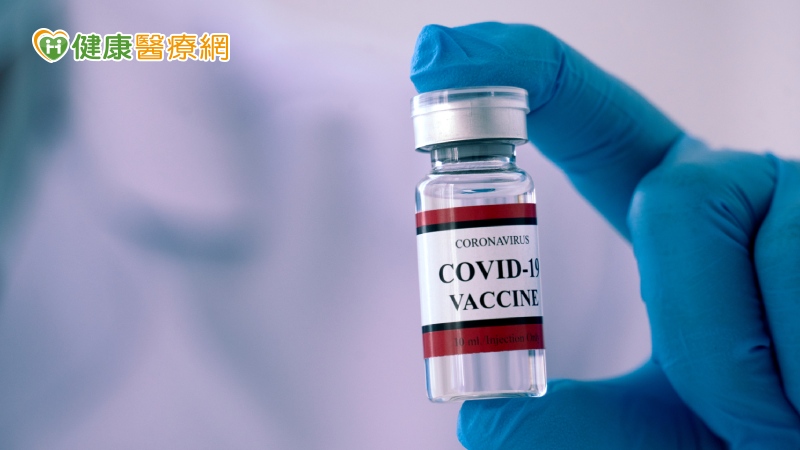 近來國產疫苗在國際大放光彩，但黃玉成理事長說，與美國補助該國國內疫苗開發近19億美金相比，台灣補助一期臨床試驗一億台幣；二期臨床試驗三億。不僅是新冠肺炎疫苗，對於其他疫苗開發，政府提供的經費及資源實在是相當有限。