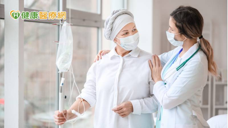 乳癌未追蹤多重轉移　5旬婦身體宛如癌細胞培養皿