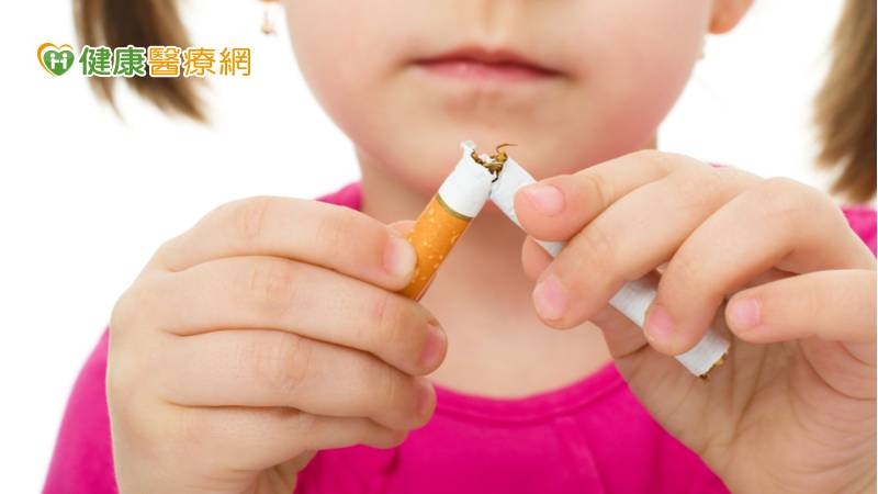 為及早建立「所有菸品危害健康」的觀念非常重要，臺北市政府衛生局李碧慧副局長表示，藉由「臺北國小學童拒菸作品募集活動」，以強化學童拒絕菸品及新興菸品態度，維護學童健康。